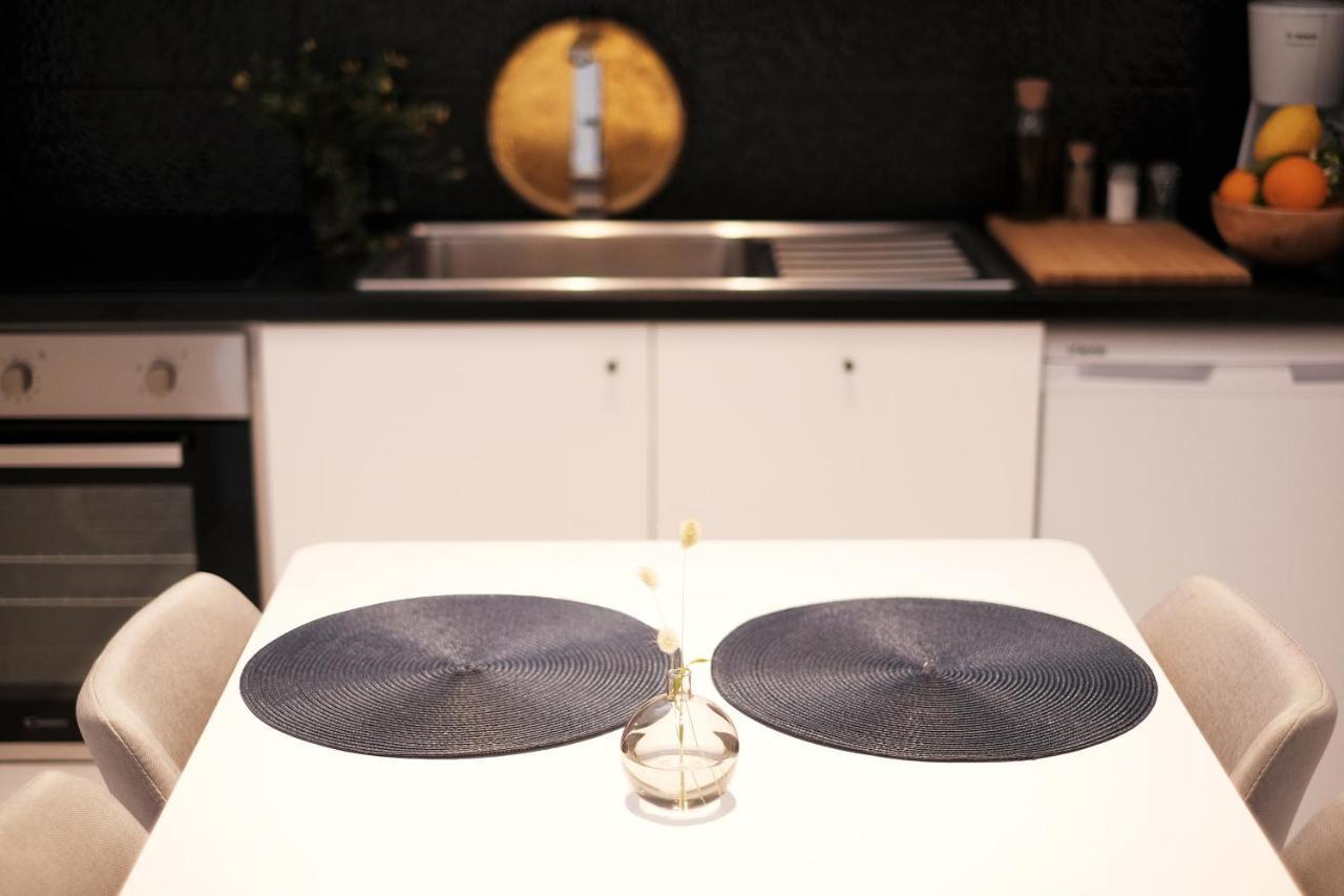 Zen Minimal Luxury Housing Tyros Villa Luaran gambar
