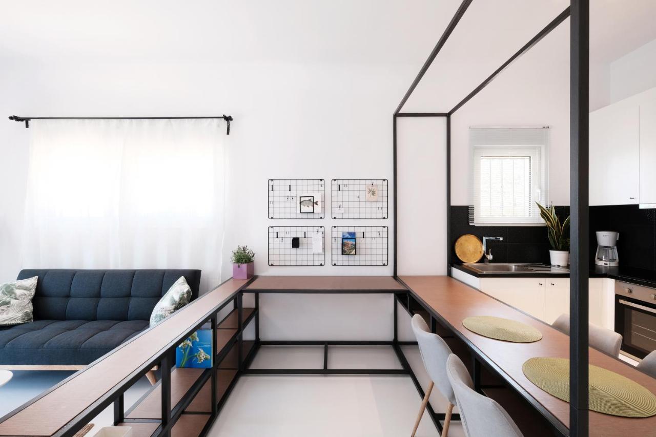 Zen Minimal Luxury Housing Tyros Villa Luaran gambar
